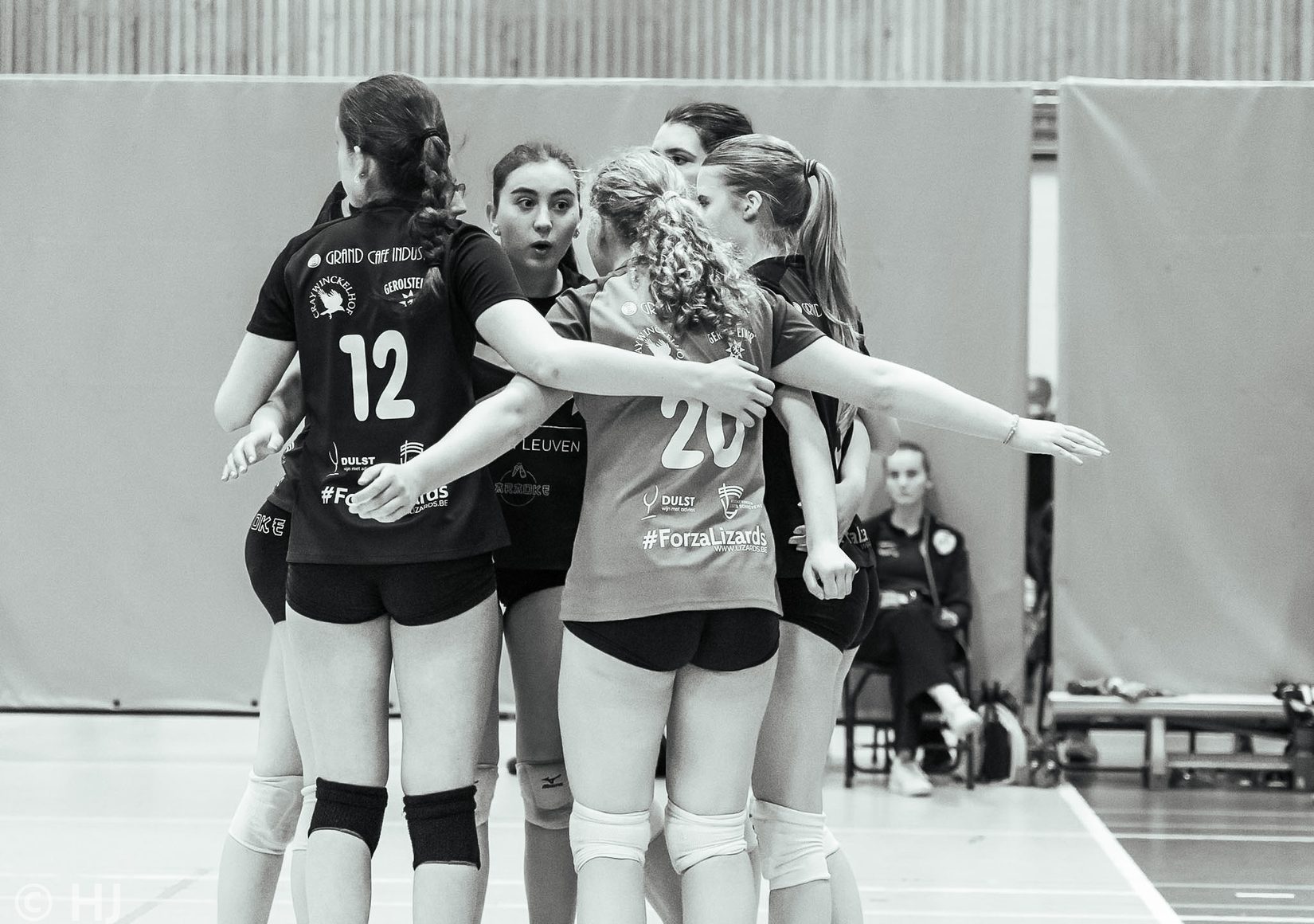 Volleybal huddle zwart-wit - Lubbeek Lizards
